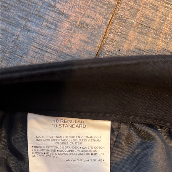 Old Navy Black Harper Chinos Mid rise. - Picture 4 of 4